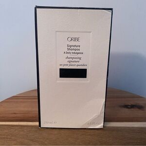 Oribe Signature Shampoo 8.5 Oz New in Box